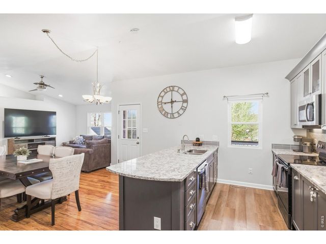 107 N 49th Ave Pl, Greeley, CO 80634