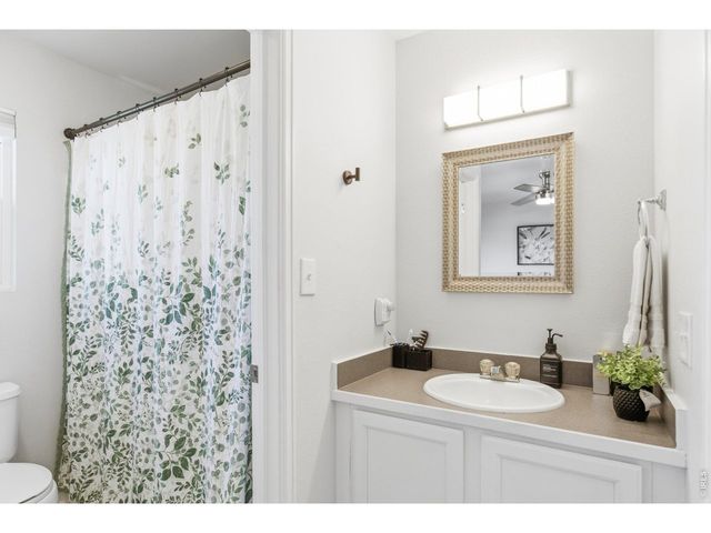 107 N 49th Ave Pl, Greeley, CO 80634