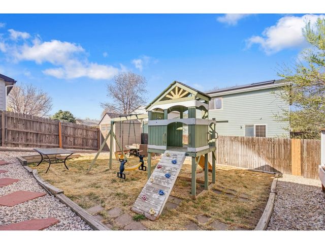 107 N 49th Ave Pl, Greeley, CO 80634