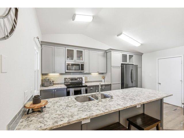 107 N 49th Ave Pl, Greeley, CO 80634