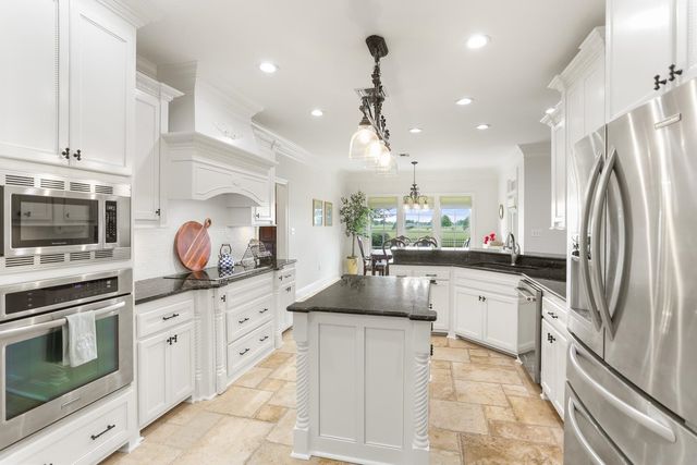 266 La Tour Boulevard, Mathews, LA 70375