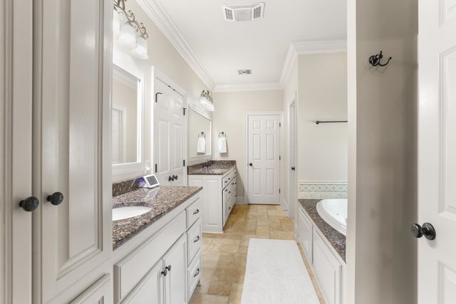 266 La Tour Boulevard, Mathews, LA 70375