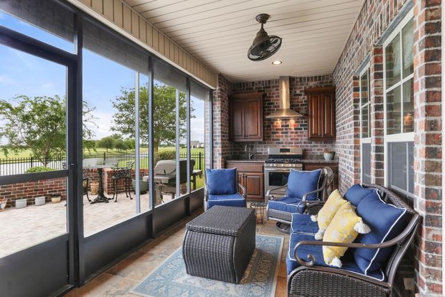 266 La Tour Boulevard, Mathews, LA 70375