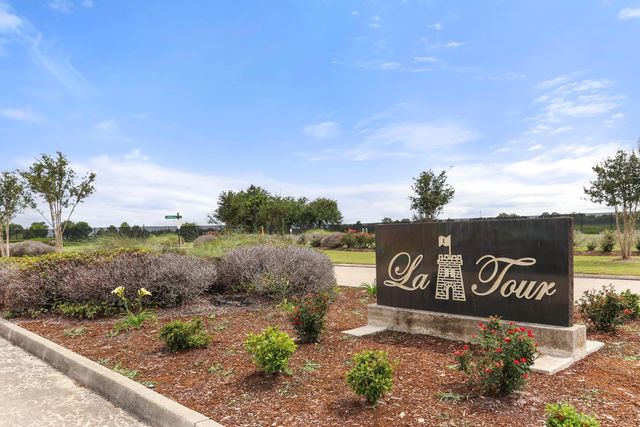 266 La Tour Boulevard, Mathews, LA 70375