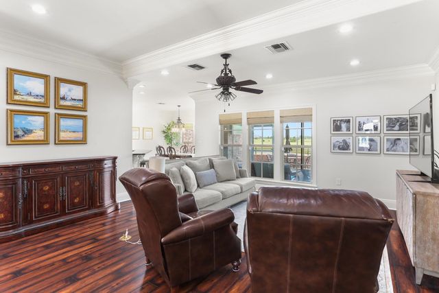 266 La Tour Boulevard, Mathews, LA 70375