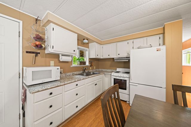 16240 Old Mission Drive, Red Bluff, CA 96080