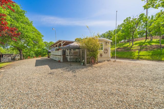 16240 Old Mission Drive, Red Bluff, CA 96080