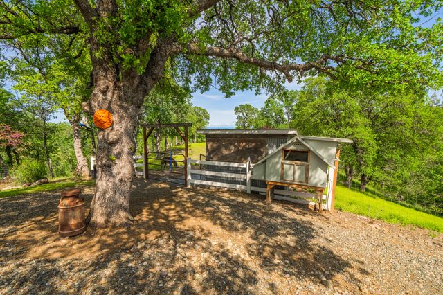 16240 Old Mission Drive, Red Bluff, CA 96080