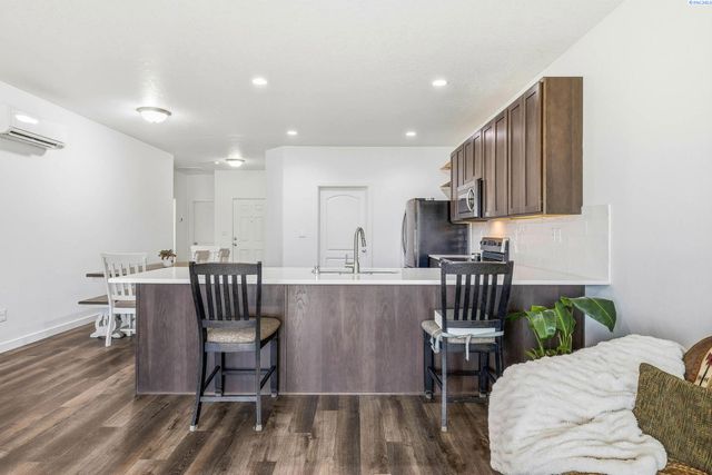 1324 14th St, Benton City, WA 99320