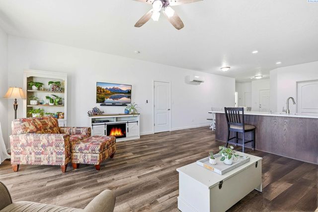 1324 14th St, Benton City, WA 99320