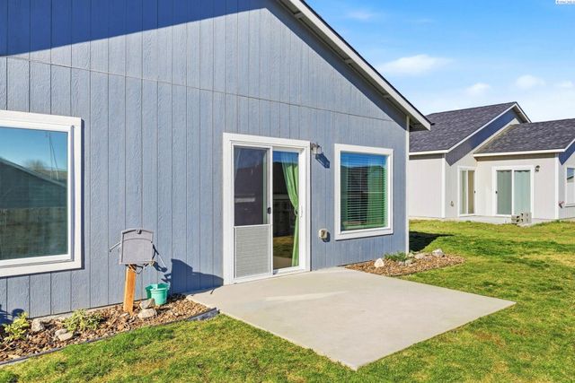 1324 14th St, Benton City, WA 99320