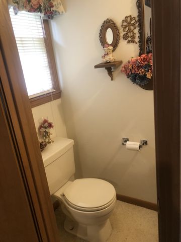 5279 Oak Grove Rd, Red Boiling Springs, TN 37150