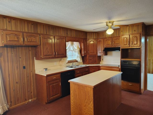 5279 Oak Grove Rd, Red Boiling Springs, TN 37150