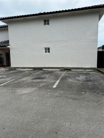 7549 NW 175th St 7549, Hialeah, FL 33015