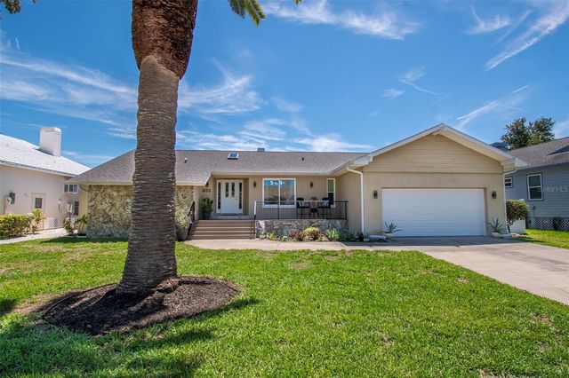 851 3RD AVENUE S, Tierra Verde, FL 33715