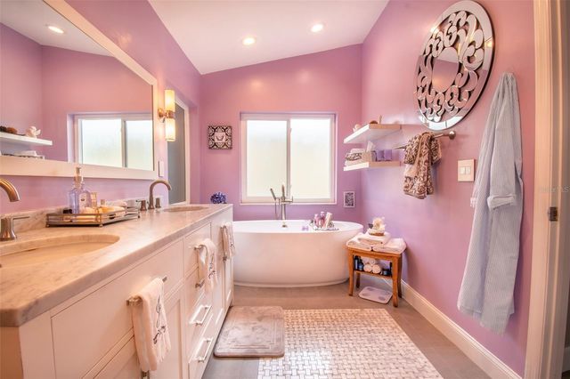 851 3RD AVENUE S, Tierra Verde, FL 33715