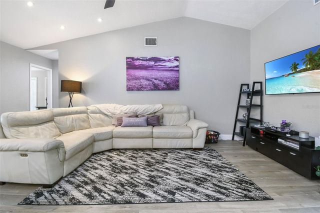 851 3RD AVENUE S, Tierra Verde, FL 33715