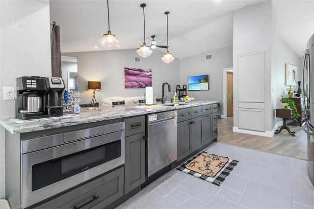 851 3RD AVENUE S, Tierra Verde, FL 33715