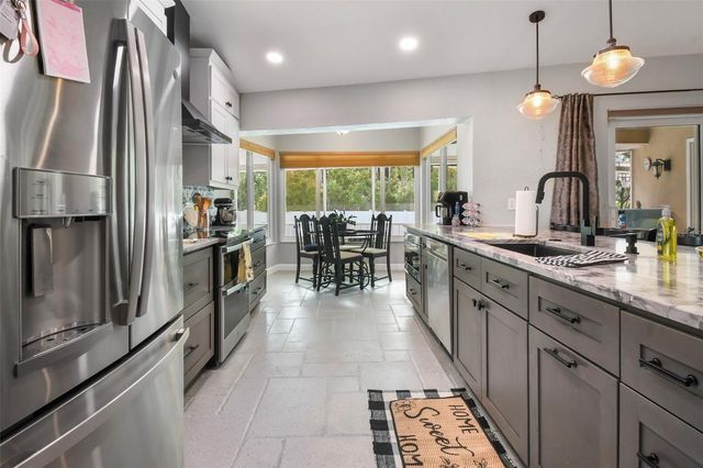 851 3RD AVENUE S, Tierra Verde, FL 33715