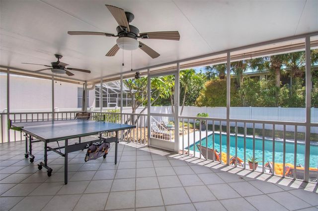 851 3RD AVENUE S, Tierra Verde, FL 33715