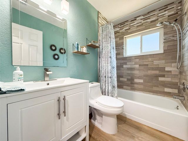 851 3RD AVENUE S, Tierra Verde, FL 33715