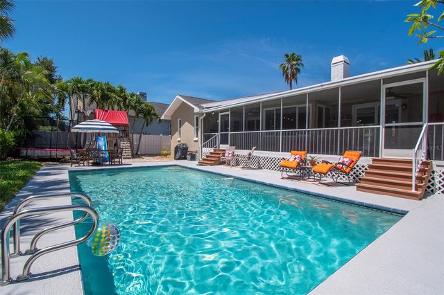 851 3RD AVENUE S, Tierra Verde, FL 33715