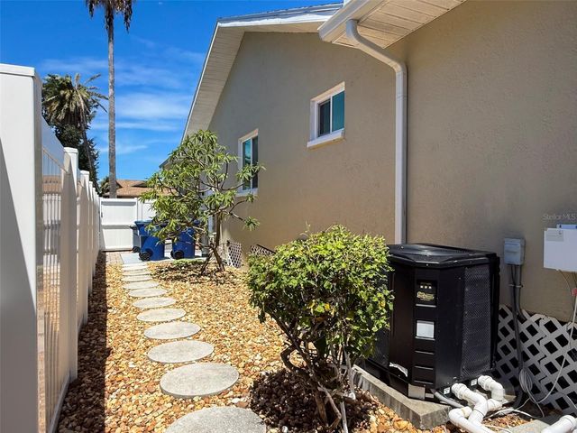 851 3RD AVENUE S, Tierra Verde, FL 33715