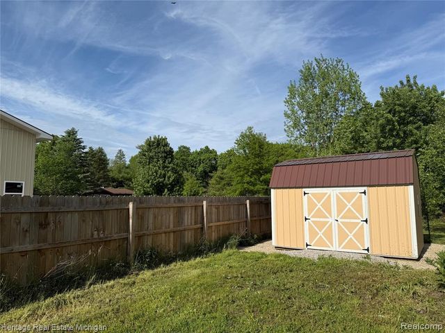 5835 Warner Road, Fowlerville, MI 48836