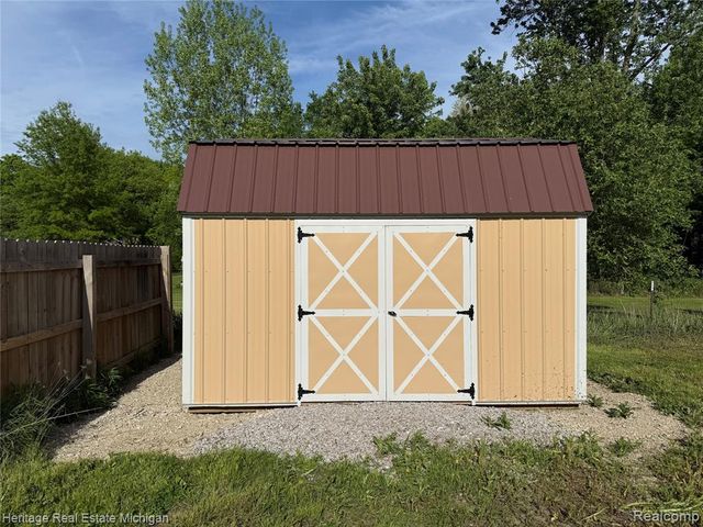 5835 Warner Road, Fowlerville, MI 48836