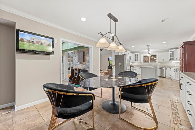 22151 Vinewood Boulevard, Taylor, MI 48180