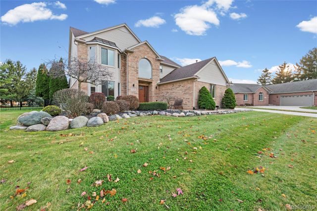 22151 Vinewood Boulevard, Taylor, MI 48180