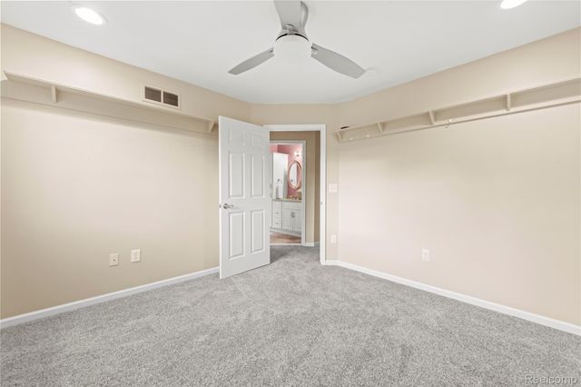 22151 Vinewood Boulevard, Taylor, MI 48180