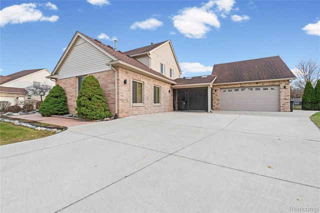 22151 Vinewood Boulevard, Taylor, MI 48180