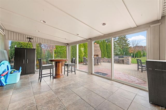 22151 Vinewood Boulevard, Taylor, MI 48180