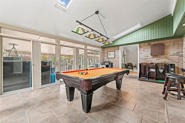 22151 Vinewood Boulevard, Taylor, MI 48180