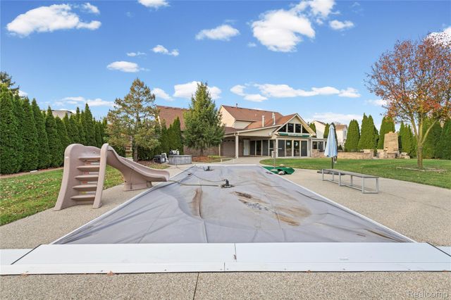 22151 Vinewood Boulevard, Taylor, MI 48180