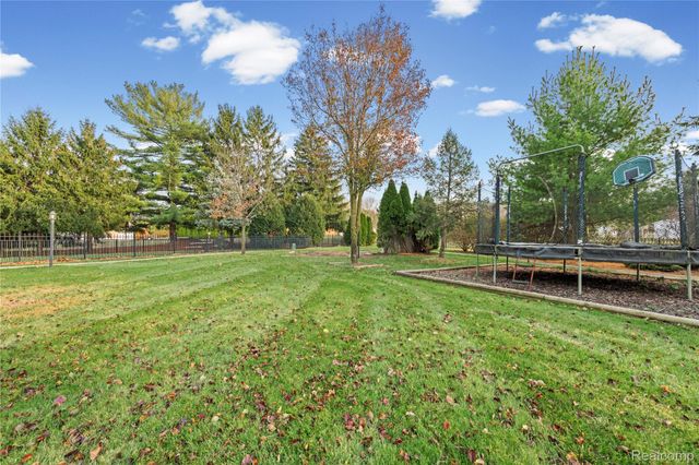 22151 Vinewood Boulevard, Taylor, MI 48180