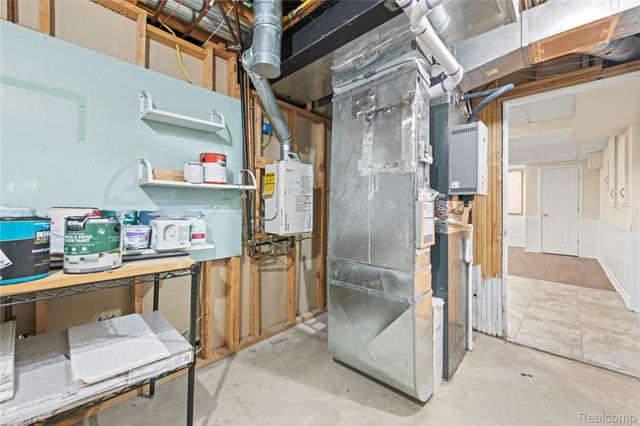 22151 Vinewood Boulevard, Taylor, MI 48180