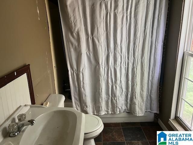 1020 SPRING HILL ROAD, Talladega, AL 35160