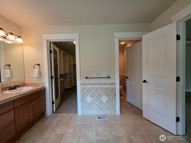 22417 72nd Street E, Buckley, WA 98321