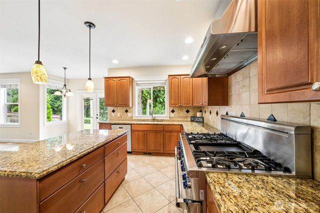 22417 72nd Street E, Buckley, WA 98321