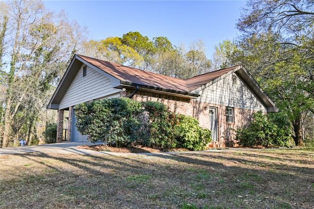 2115 Oak Hill Road, Covington, GA 30016