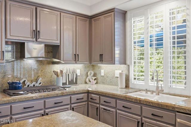 27407 Whitefield Place, Valencia, CA 91354