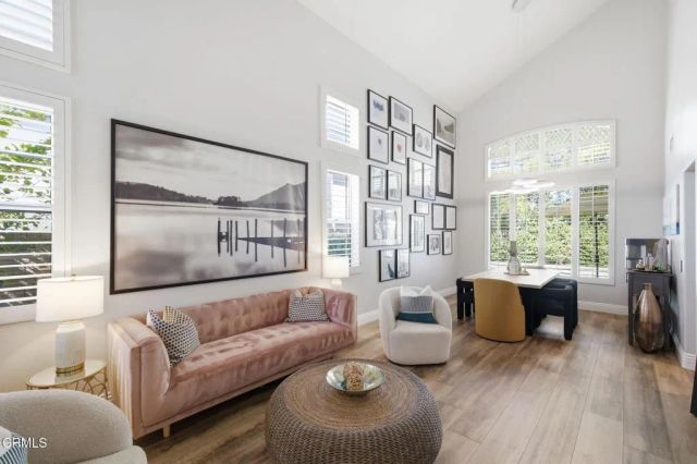 27407 Whitefield Place, Valencia, CA 91354