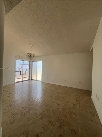 13742 SW 147th Cir Ln 2-27, Miami, FL 33186
