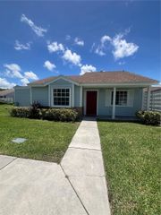 13742 SW 147th Cir Ln 2-27, Miami, FL 33186