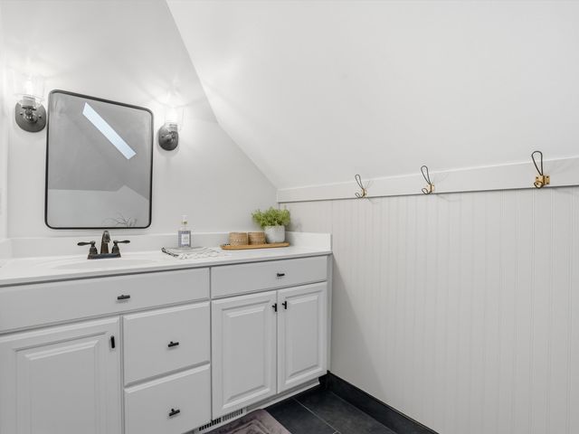 5733 Pontiac Trail, Ann Arbor, MI 48105