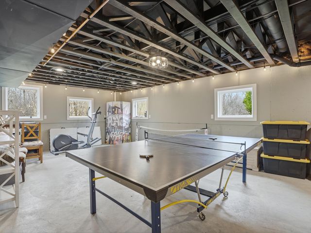 5733 Pontiac Trail, Ann Arbor, MI 48105