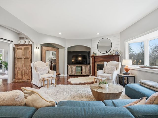 5733 Pontiac Trail, Ann Arbor, MI 48105
