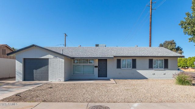 3702 W GLENDALE Avenue, Phoenix, AZ 85051